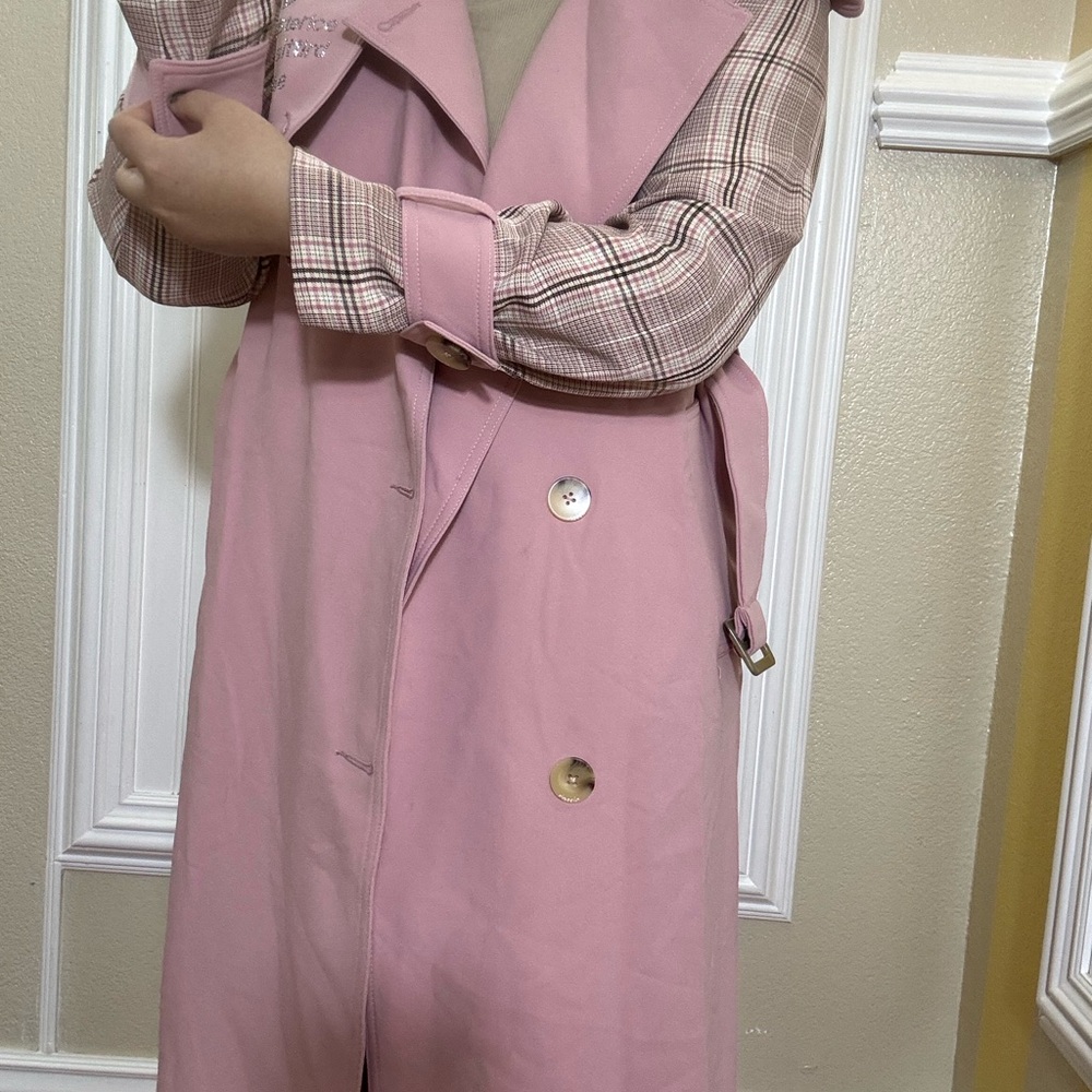 Trench coat,pink trench coat, designer trench coat - Picture 7 of 14